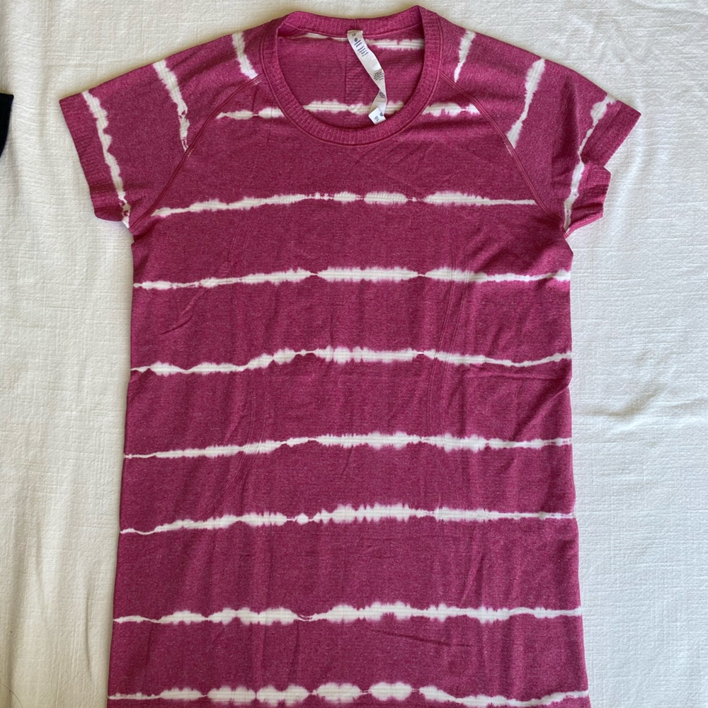 Lululemon Womens 10 Pink Tie Dye Swiftly Tech Striped Seamless Tee Short Sleeve